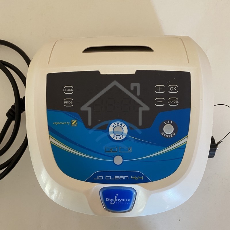 boitier-commande-robot-piscine-zodiac-desjoyeaux-jd-clean-4x4